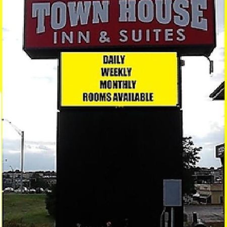 Townhouse Inn & Suites Omaha Dış mekan fotoğraf